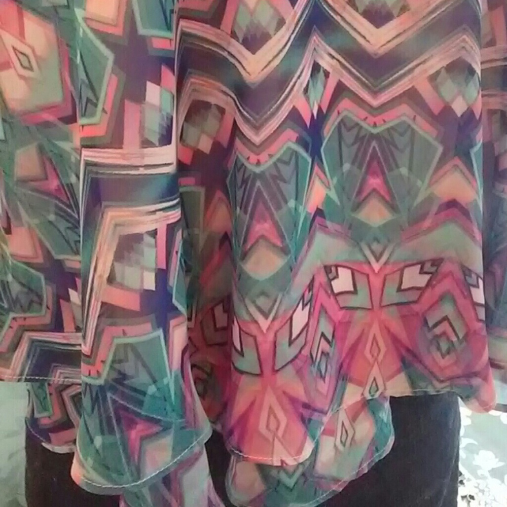 Aztec Chiffon Top - Picture 3 of 5